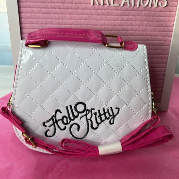 HK Purse and Accessories! - Picture 3 of 5